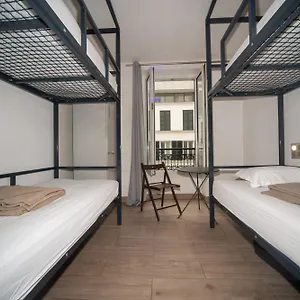 Enjoy Hostal